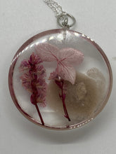 Load image into Gallery viewer, Custom Dried Flowers Pendant
